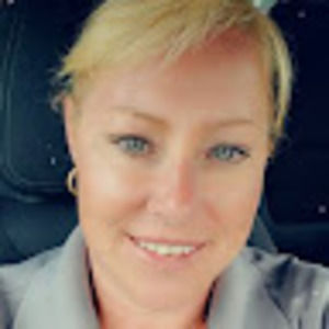 Meet your Posher, Dana